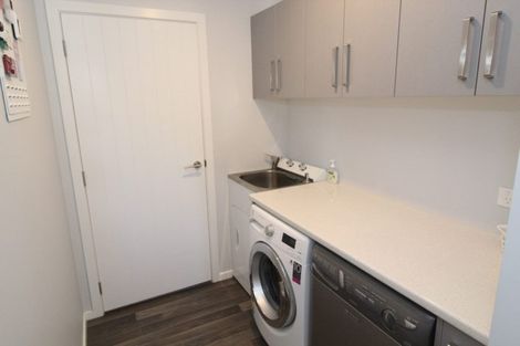 Photo of property in 18 Eric Batchelor Place, Waimate, 7924