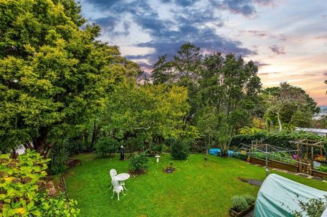 Photo of property in 42 Rehia Road, Massey, Auckland, 0614