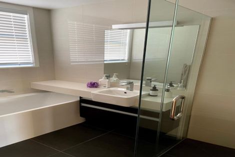 Photo of property in 56 Amaru Road, One Tree Hill, Auckland, 1061