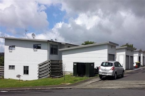 Photo of property in 24/3 Hulme Place, Henderson, Auckland, 0612