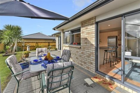 Photo of property in 23 Pitt Avenue, Clendon Park, Auckland, 2103