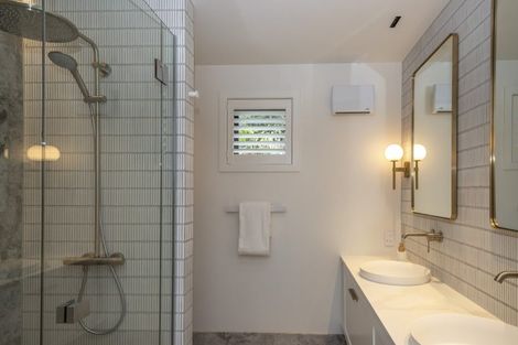 Photo of property in 9a Caernarvon Street, Arrowtown, 9302