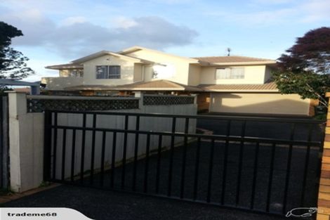 Photo of property in 16a Roberton Road, Avondale, Auckland, 1026