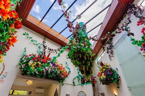 Photo of property in 3 Holyoake Place, Chatswood, Auckland, 0626