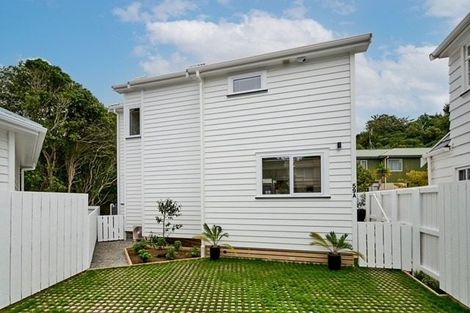 Photo of property in 59a Larsen Crescent, Tawa, Wellington, 5028