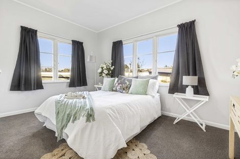 Photo of property in 34 Hillcrest Road, Hillcrest, Hamilton, 3216