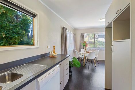 Photo of property in 18 Hicks Crescent, Waikanae Beach, Waikanae, 5036