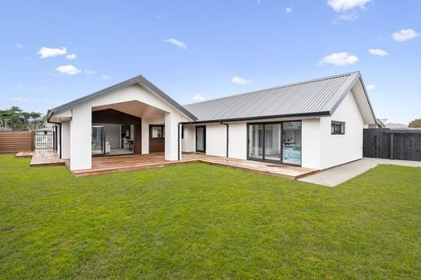 Photo of property in 99 The Drive, Paraparaumu Beach, Paraparaumu, 5032