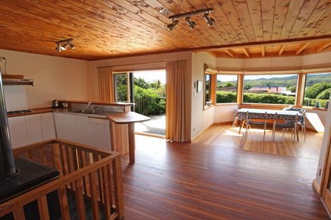 Photo of property in 24 Taipari Avenue, Raglan, 3225