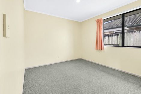Photo of property in 12 Farnham Close, Rototuna North, Hamilton, 3210