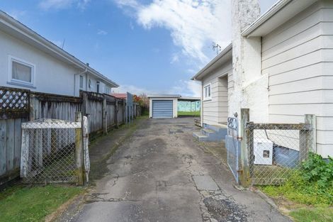Photo of property in 17 Reeve Street, Levin, 5510