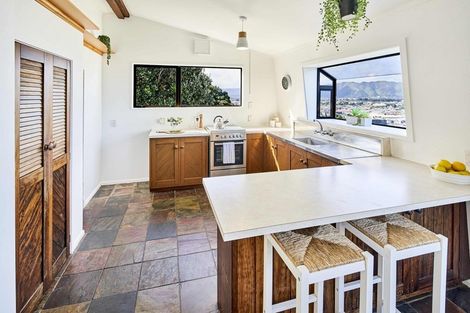 Photo of property in 8 Korokoro Road, Korokoro, Lower Hutt, 5012