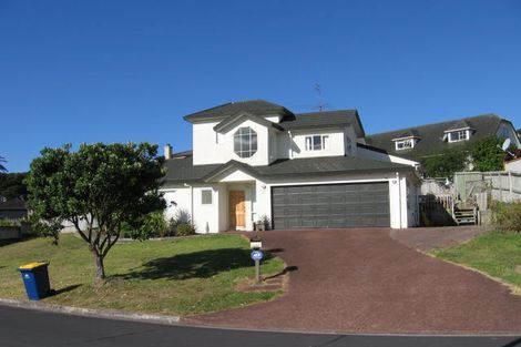 Photo of property in 5 Tyrico Close, Unsworth Heights, Auckland, 0632