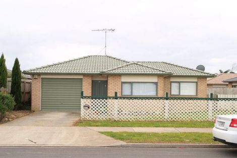 Photo of property in 13 Langiola Drive, Favona, Auckland, 2024