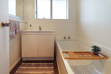 Photo of property in 35a Roband Crescent, Brown Owl, Upper Hutt, 5018