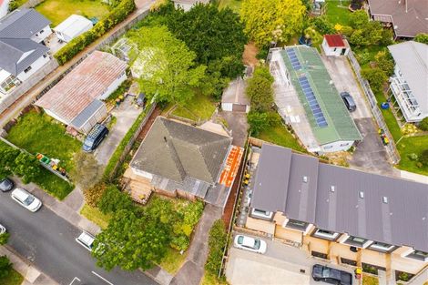 Photo of property in 31 Takapu Street, Henderson, Auckland, 0612