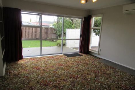 Photo of property in 33 Powell Crescent, Ilam, Christchurch, 8041