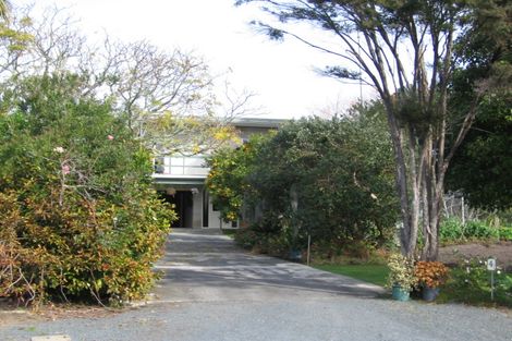 Photo of property in 4 Ferndale Avenue, Leigh, 0985