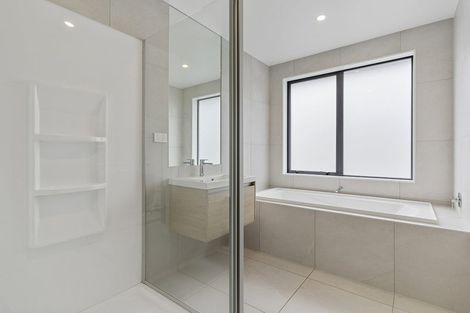 Photo of property in 20 Taikura Avenue, Red Beach, 0932