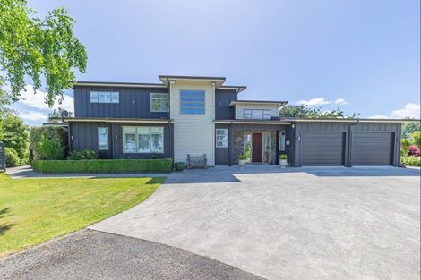 Photo of property in 205 Muhunoa Road East, Ohau, Levin, 5570