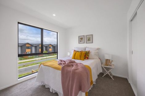 Photo of property in 67 Papatupu Way, Kumeu, 0810