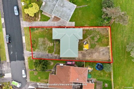 Photo of property in 34 Kirrie Avenue, Te Atatu South, Auckland, 0610