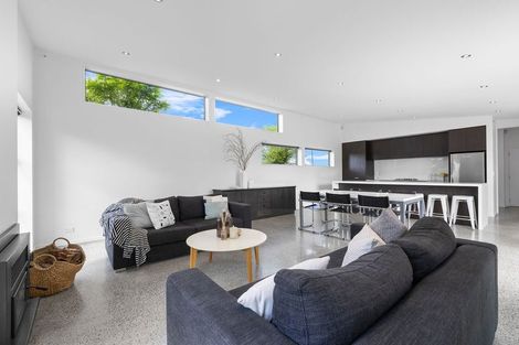 Photo of property in 17 Jacqueline Drive, West Melton, 7618