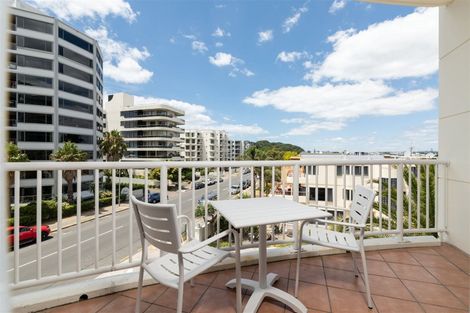 Photo of property in 17/12 Maunganui Road, Mount Maunganui, 3116