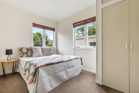 Photo of property in 1/7 Woodside Road, Massey, Auckland, 0614