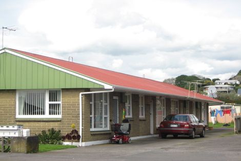 Photo of property in 321 Saint Aubyn Street, New Plymouth, 4310