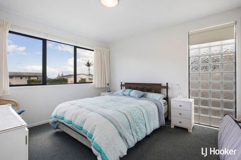 Photo of property in 19 Beach Road, Waihi Beach, 3611