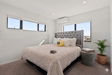 Photo of property in 1 Tupara Street, Manurewa, Auckland, 2102