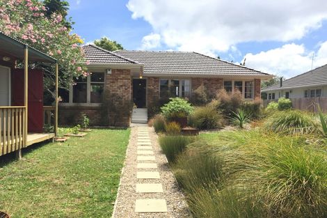 Photo of property in 18 Kervil Avenue, Te Atatu Peninsula, Auckland, 0610