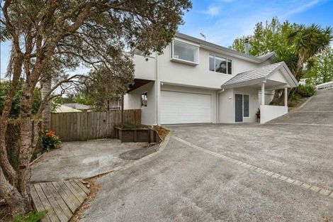Photo of property in 5 Oystergrove Road, West Harbour, Auckland, 0618