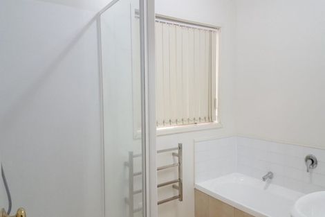 Photo of property in 42 Robin Brooke Drive, Flat Bush, Auckland, 2019