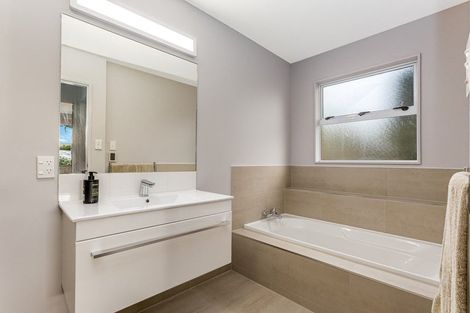 Photo of property in 30 Musket Lane, Whitby, Porirua, 5024