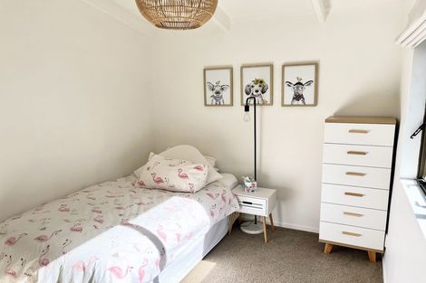 Photo of property in 54 Gledstane Road, Stanmore Bay, Whangaparaoa, 0932