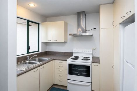 Photo of property in 68 Thackeray Place, Waltham, Christchurch, 8023