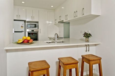 Photo of property in Apollo Apartments, 201/46 Rosedale Road, Rosedale, Auckland, 0632