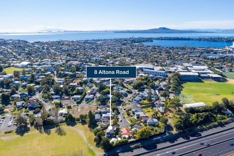 Photo of property in 8 Altona Road, Forrest Hill, Auckland, 0620