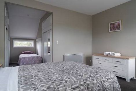 Photo of property in 1 Oakfield Street, Burnside, Christchurch, 8053