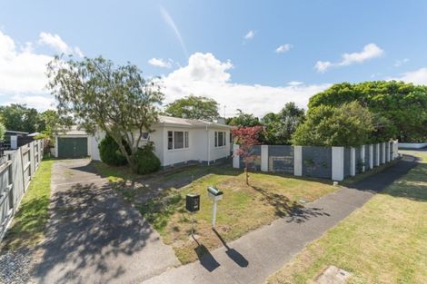 Photo of property in 2 Surrey Crescent, Hokowhitu, Palmerston North, 4410