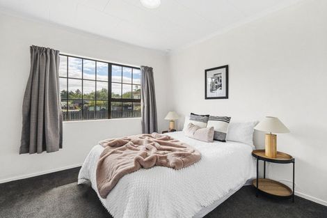 Photo of property in 10 Ainslee Street, Highlands Park, New Plymouth, 4312