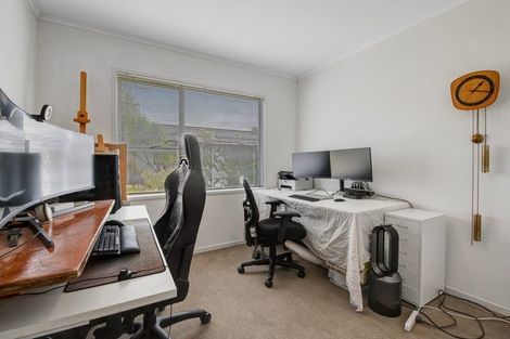 Photo of property in 9 Bryers Place, Bayview, Auckland, 0629