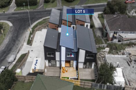 Photo of property in 23b Crystal Avenue, Glendene, Auckland, 0602