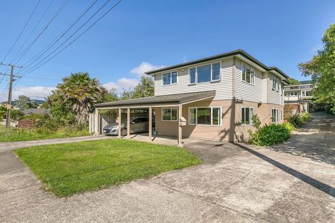 Photo of property in 2/19 Ranui Terrace, Tawa, Wellington, 5028