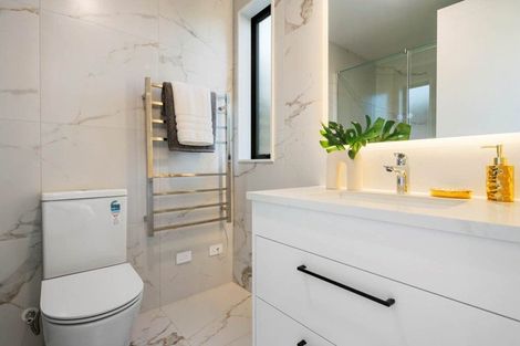 Photo of property in 25c Lomond Street, Takapuna, Auckland, 0622