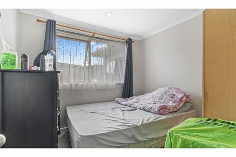 Photo of property in 26 Piriti Place, Weymouth, Auckland, 2103