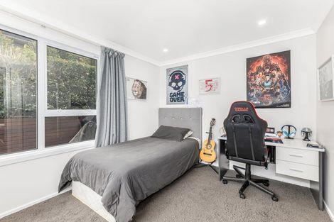 Photo of property in 118 Kahu Road, Paremata, Porirua, 5024