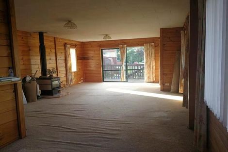 Photo of property in 23 Millstream Drive, Henderson, Auckland, 0610